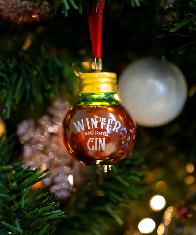 Winter gin bauble gift idea for gin lovers
